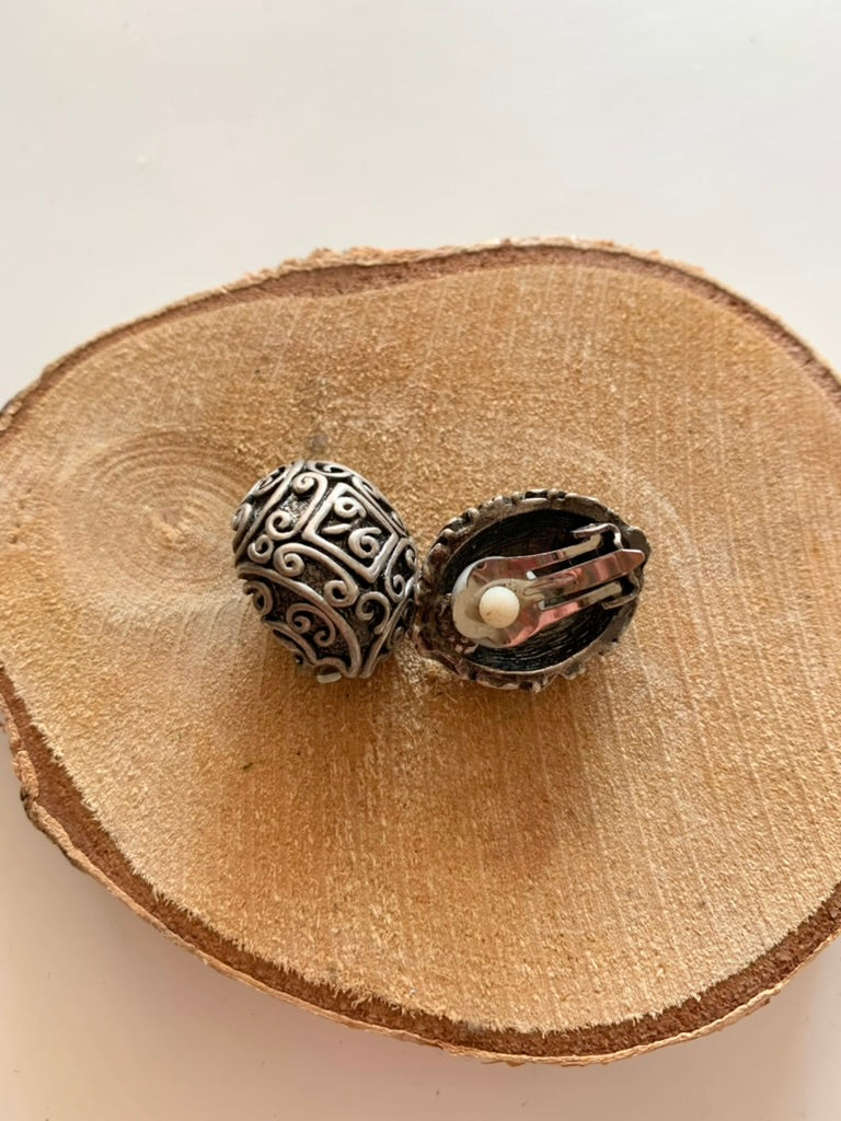 Boucles d'oreilles clips vintage argenté motifs spirales la friperie vintage 25