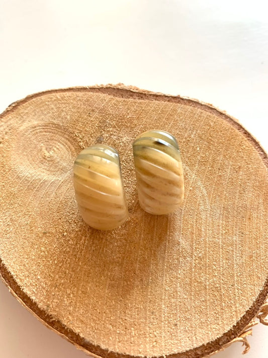 Boucles d'oreilles clips vintage imitation corne la friperie vintage 25