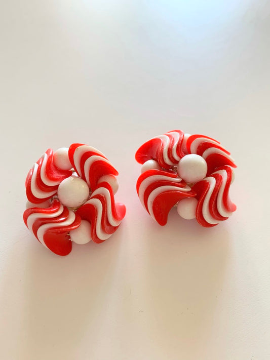 Clips vintage fleur plastique rouge et blanc années 70 la friperie vintage 25