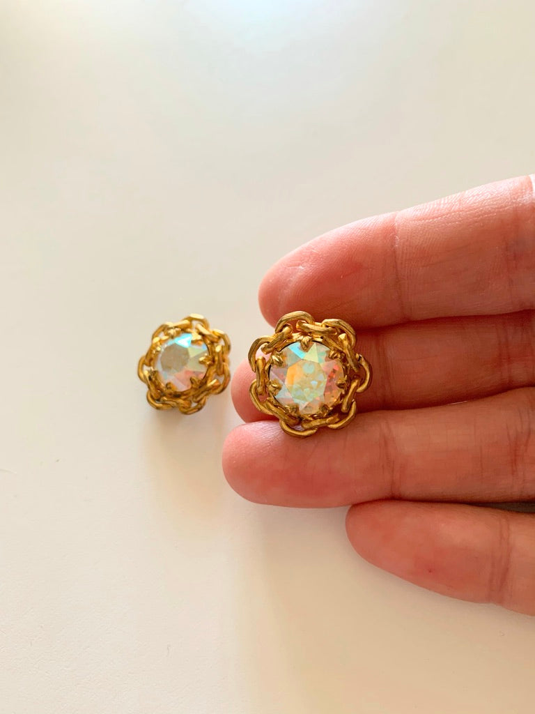 Boucles d'oreille clips vintage chaine dorée sertie strass à reflets La friperie vintage la friperie vintage 25