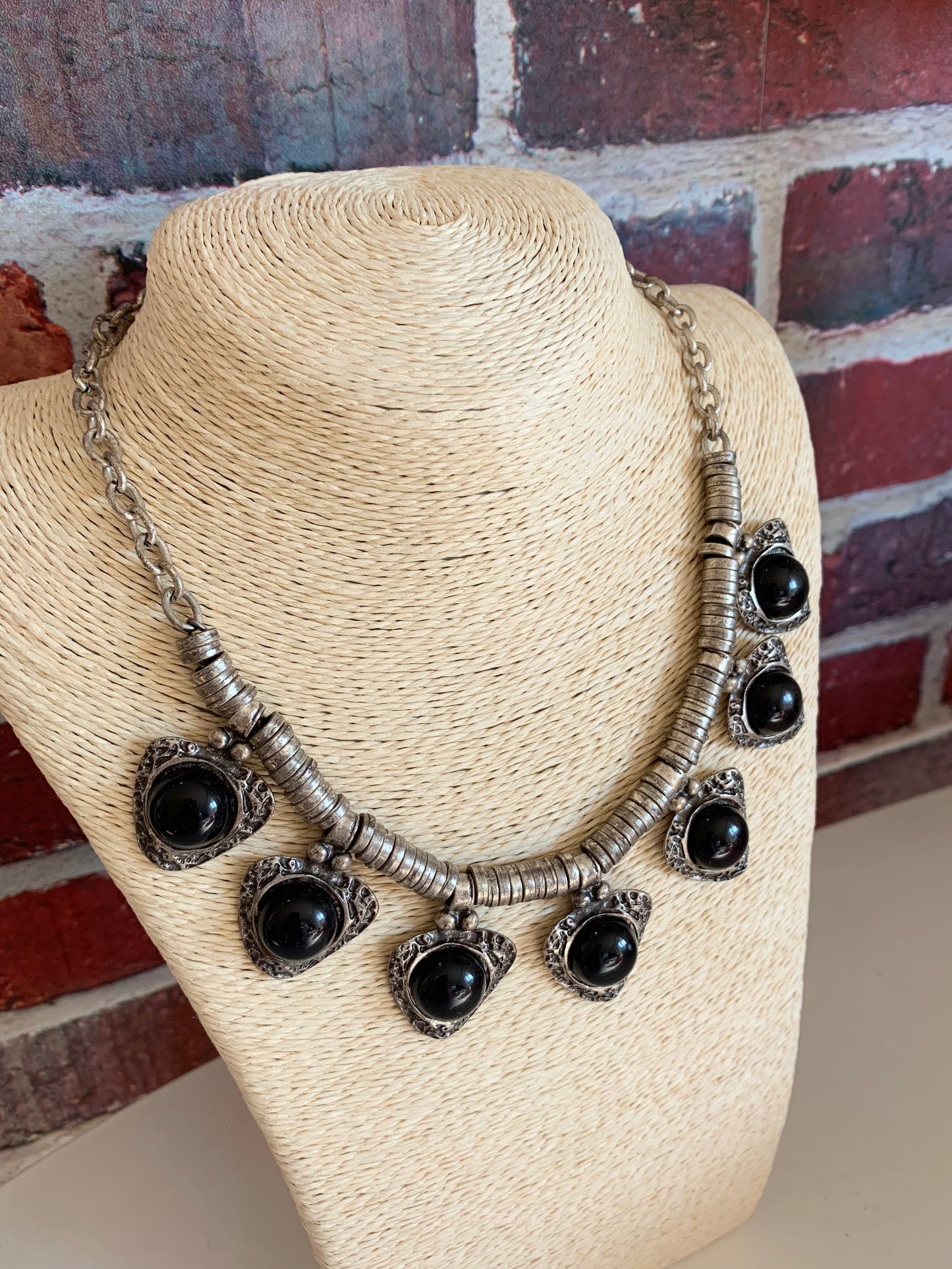 Collier créateur métal argenté vieilli style ethnique la friperie vintage 25