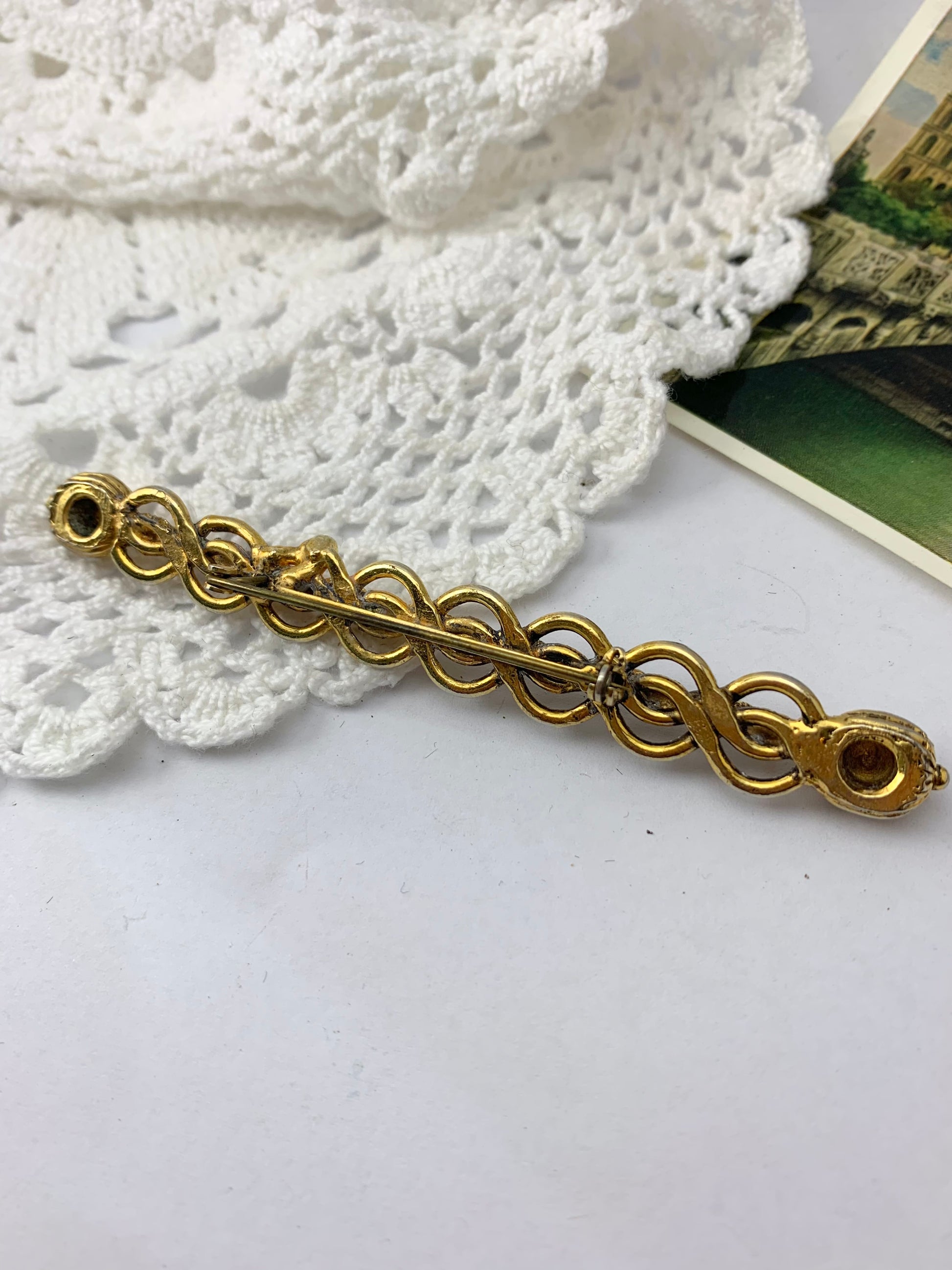 Broche vintage pic à chapeau métal doré la friperie vintage 25