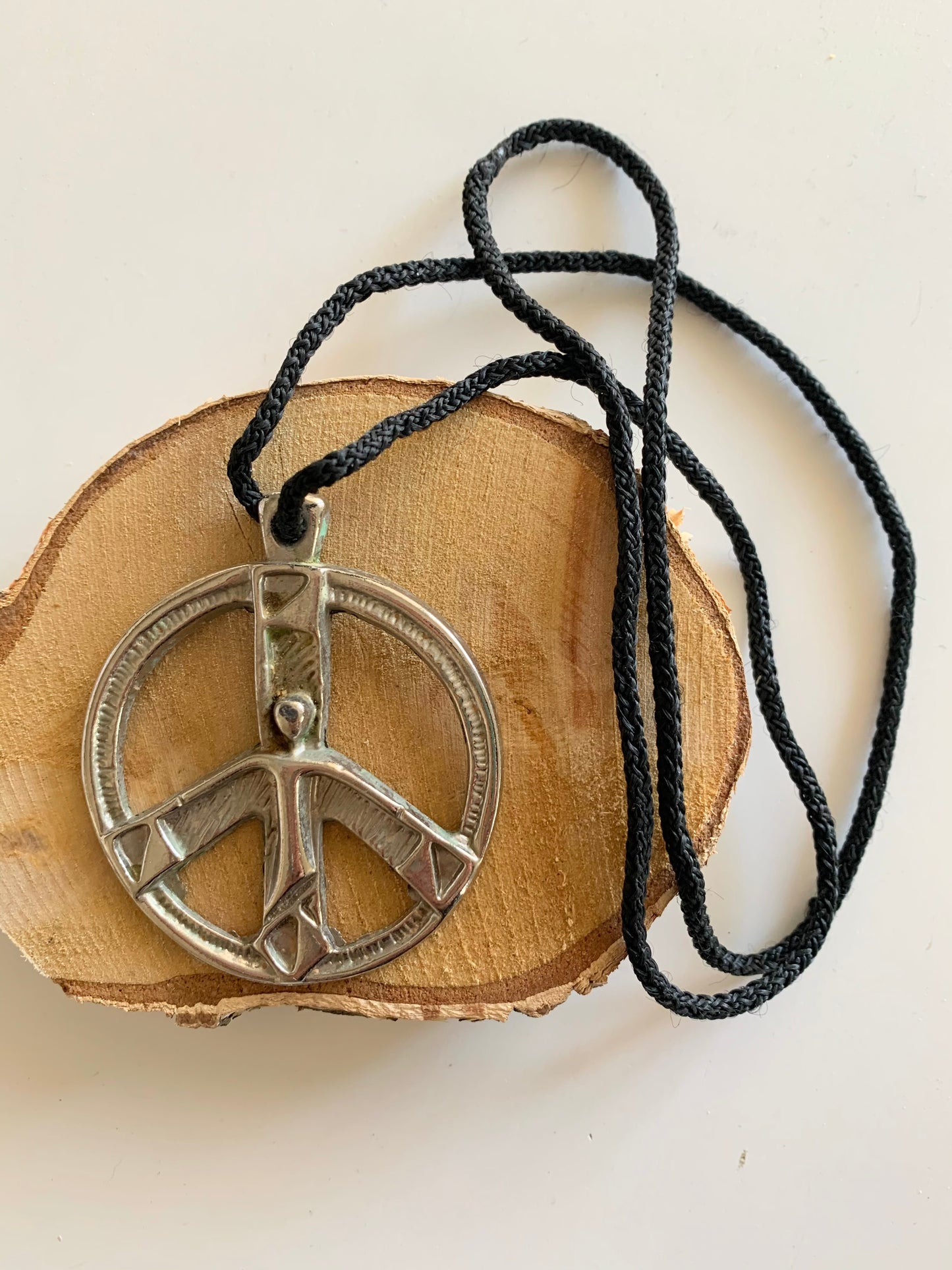 Collier Peace and Love argenté La friperie vintage la friperie vintage 25