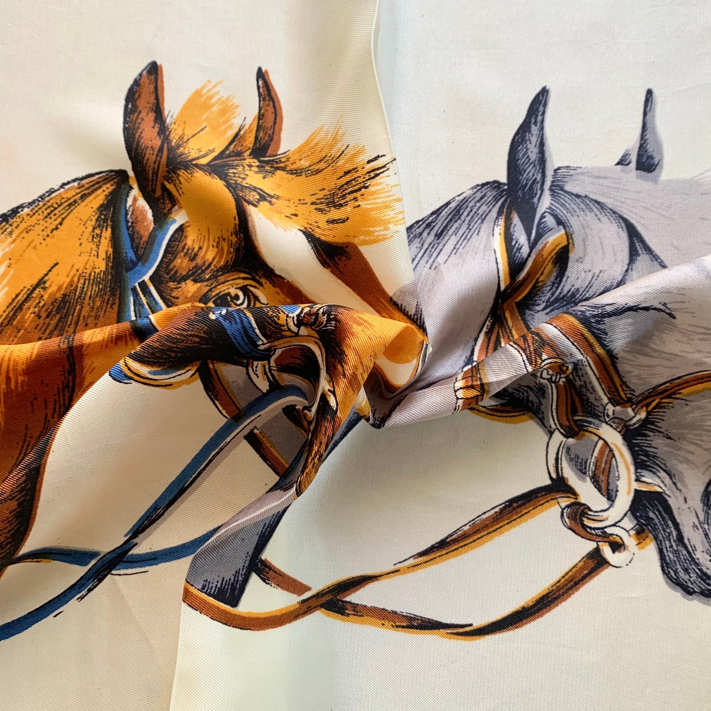 Foulard carré vintage équestre La friperie vintage