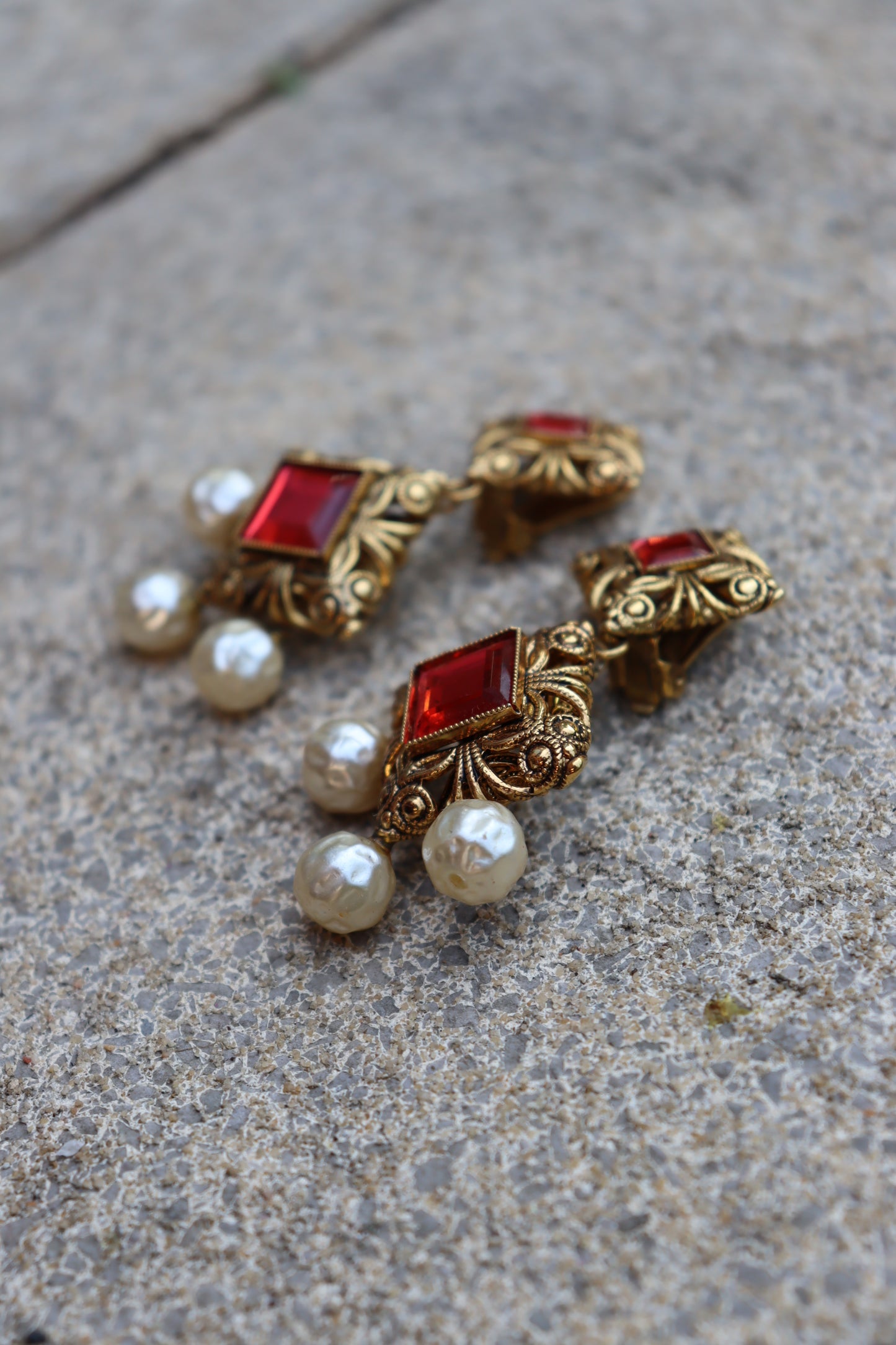 Boucle d’oreille clips vintage or et rose