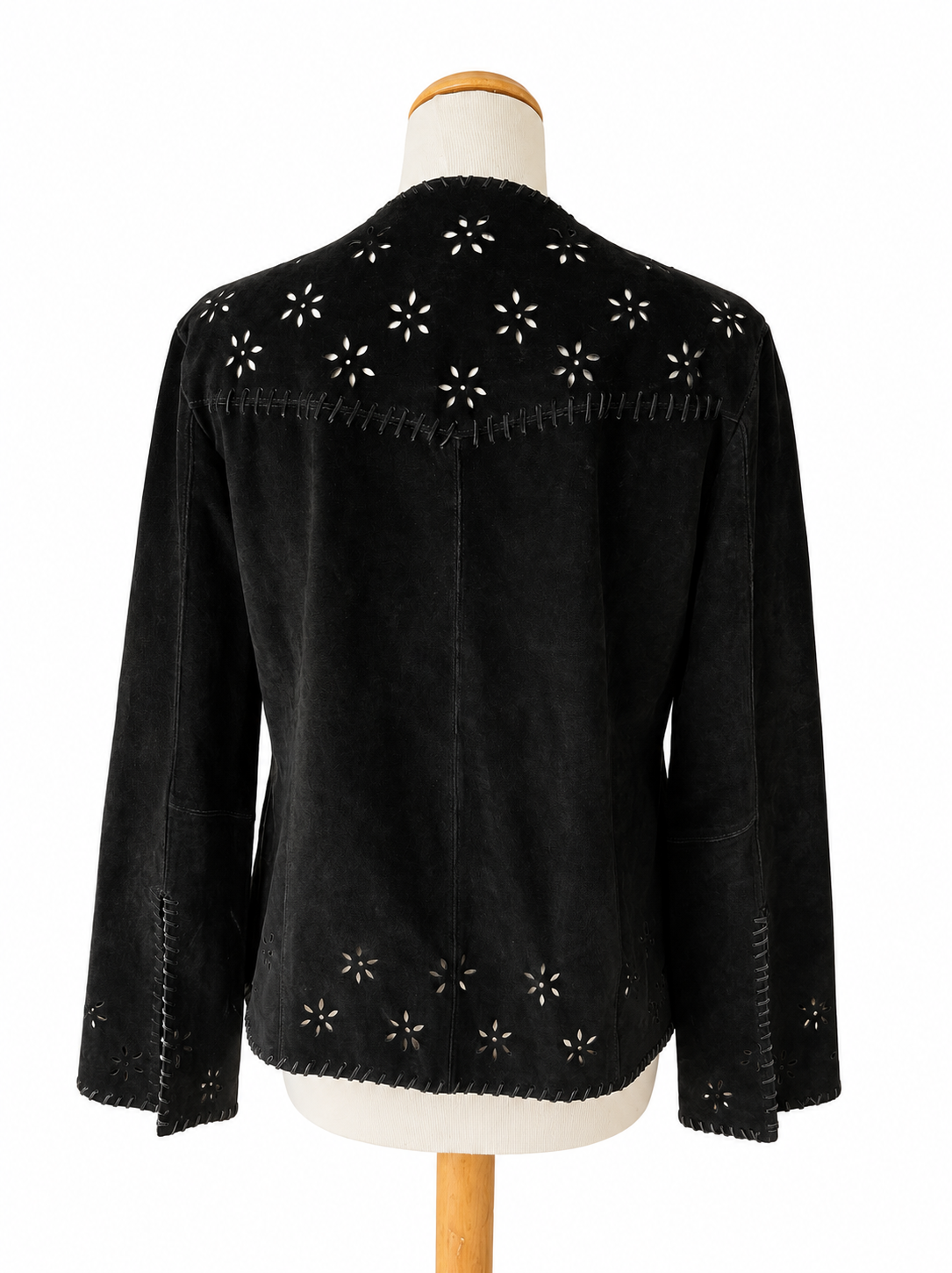 Veste en cuir motifs fleurs ajourés