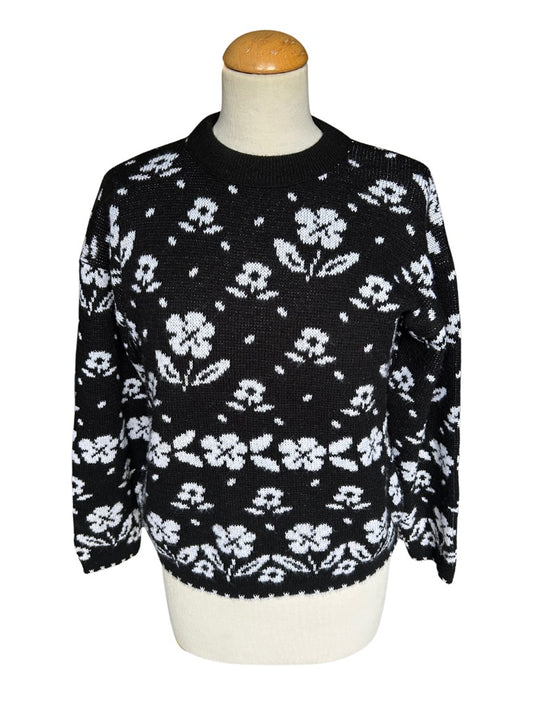 Pull over vintage noir et blanc motifs fleuris la friperie vintage 25