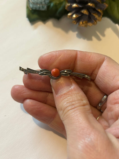 Broche Art Déco argent 855 & cabochon corail la friperie vintage 25