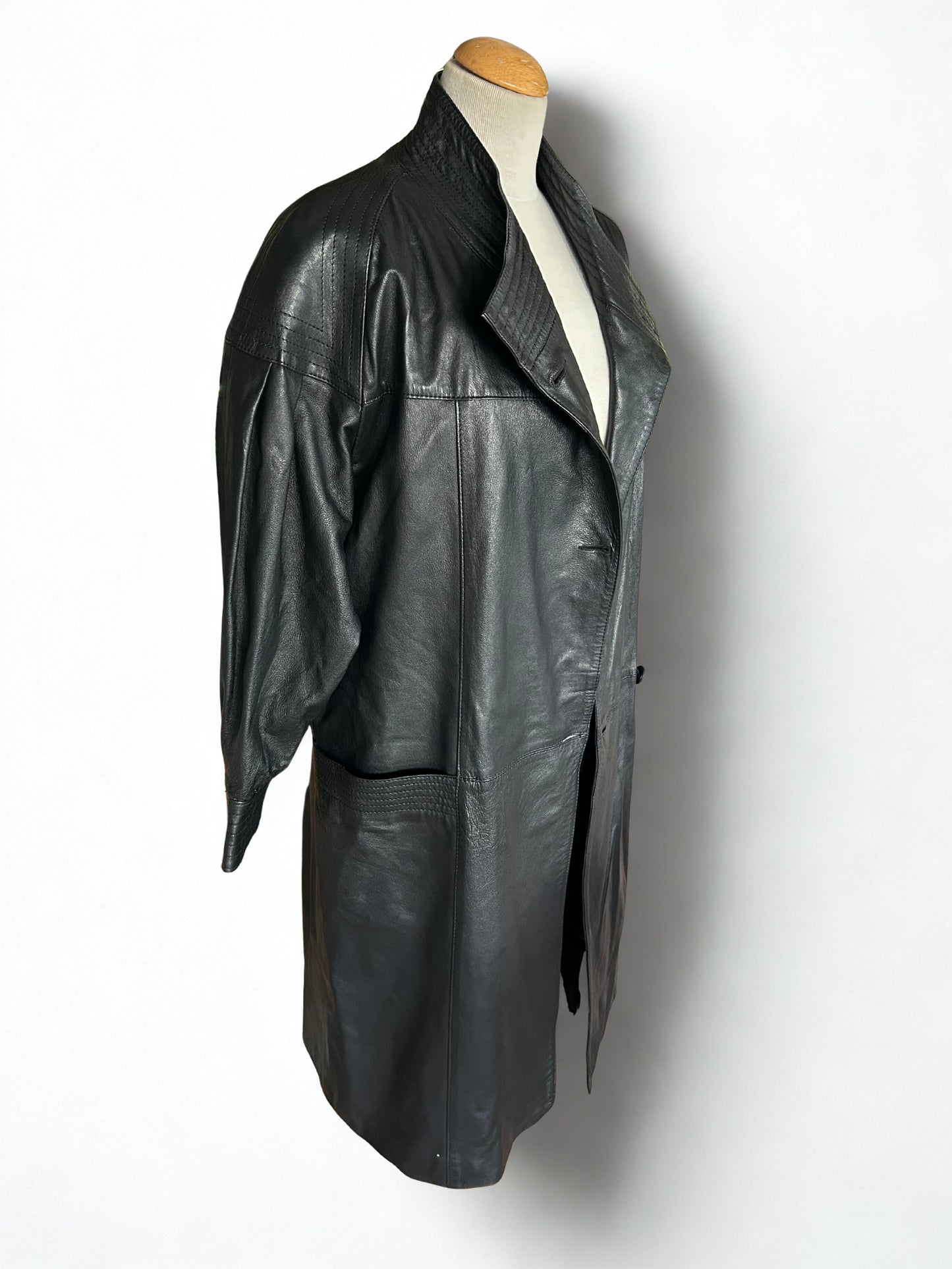 Manteau long en cuir vintage doublure amovible la friperie vintage 25