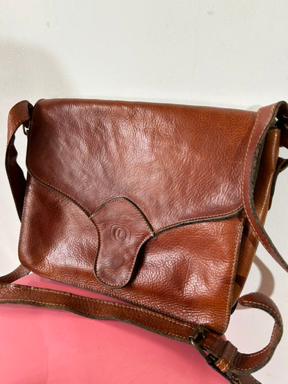 Sac bandoulière vintage cuir marron Lafarge la friperie vintage 25