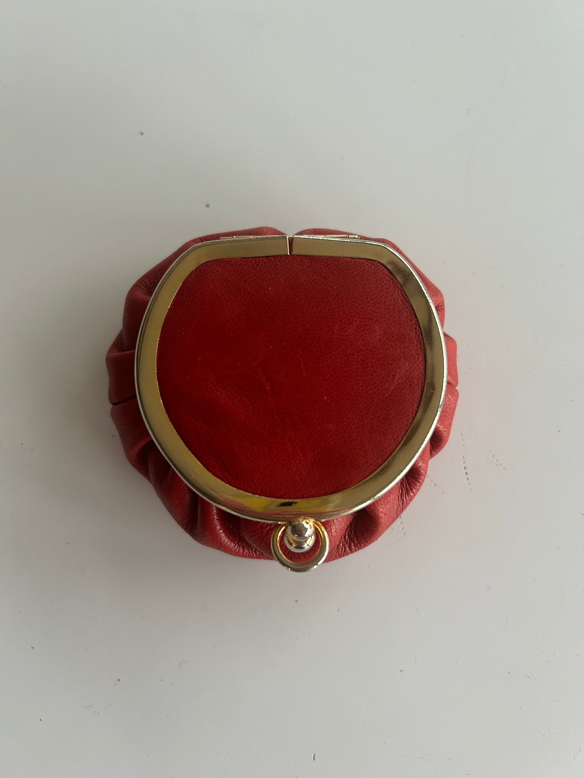 Porte monnaie vintage cuir rouge la friperie vintage 25