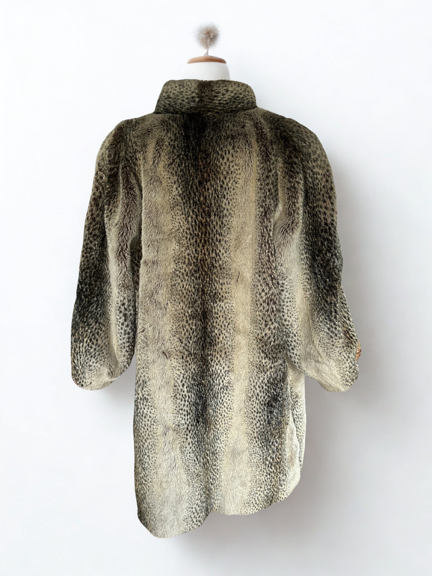 Manteau vintage fausse fourrure Michel Alexis la friperie vintage 25