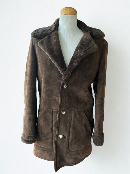 Manteau vintage en peau lainée – marron chocolat la friperie vintage 25