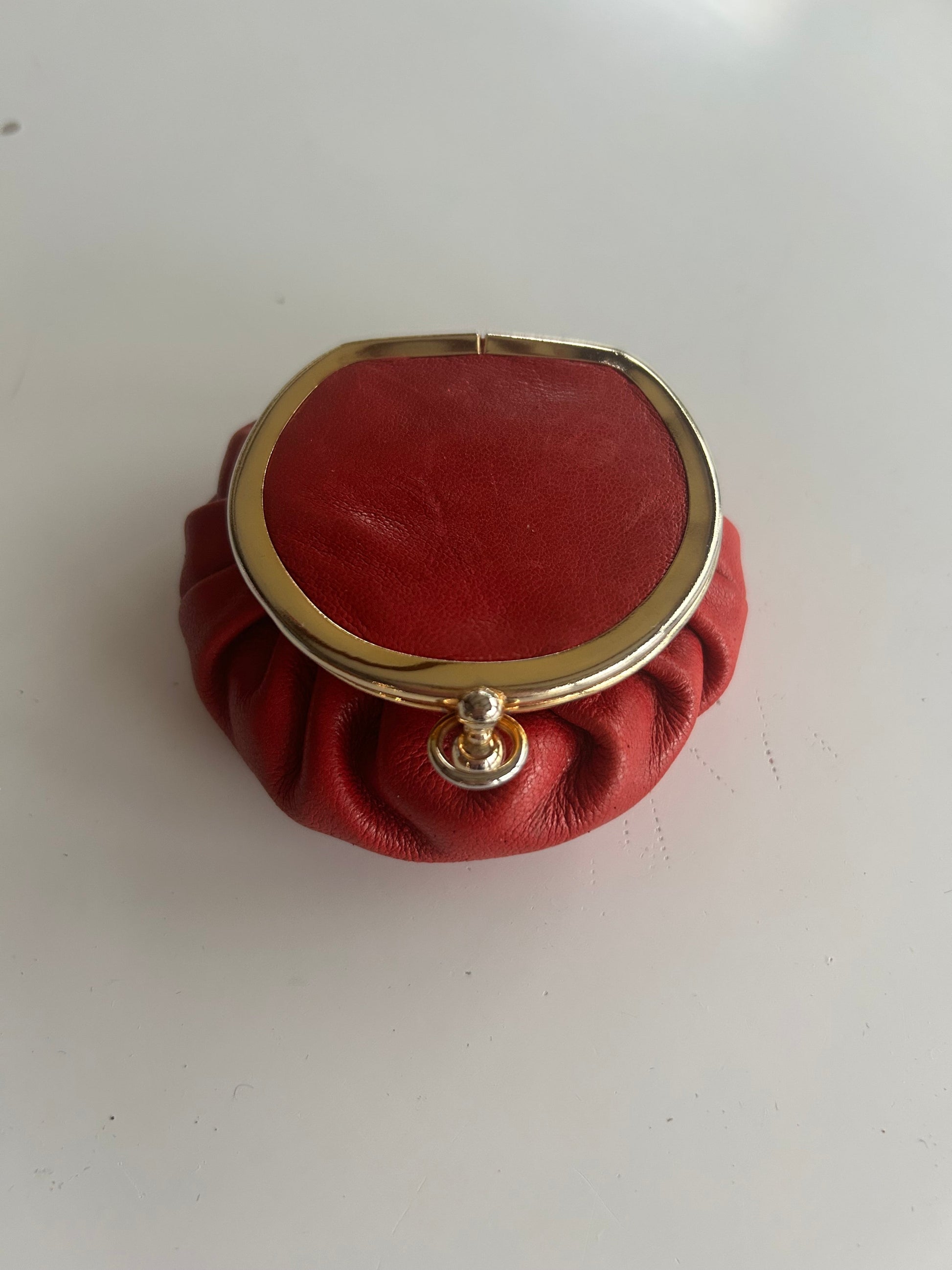Porte monnaie vintage cuir rouge la friperie vintage 25