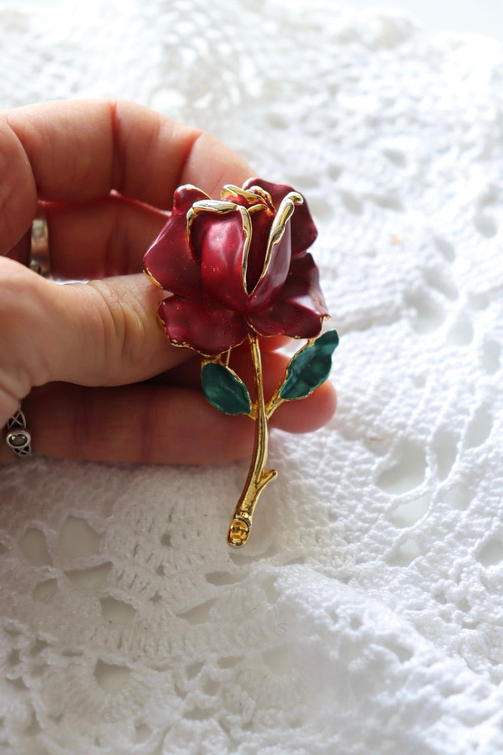 Broche rose vintage émail rouge vert la friperie vintage 25