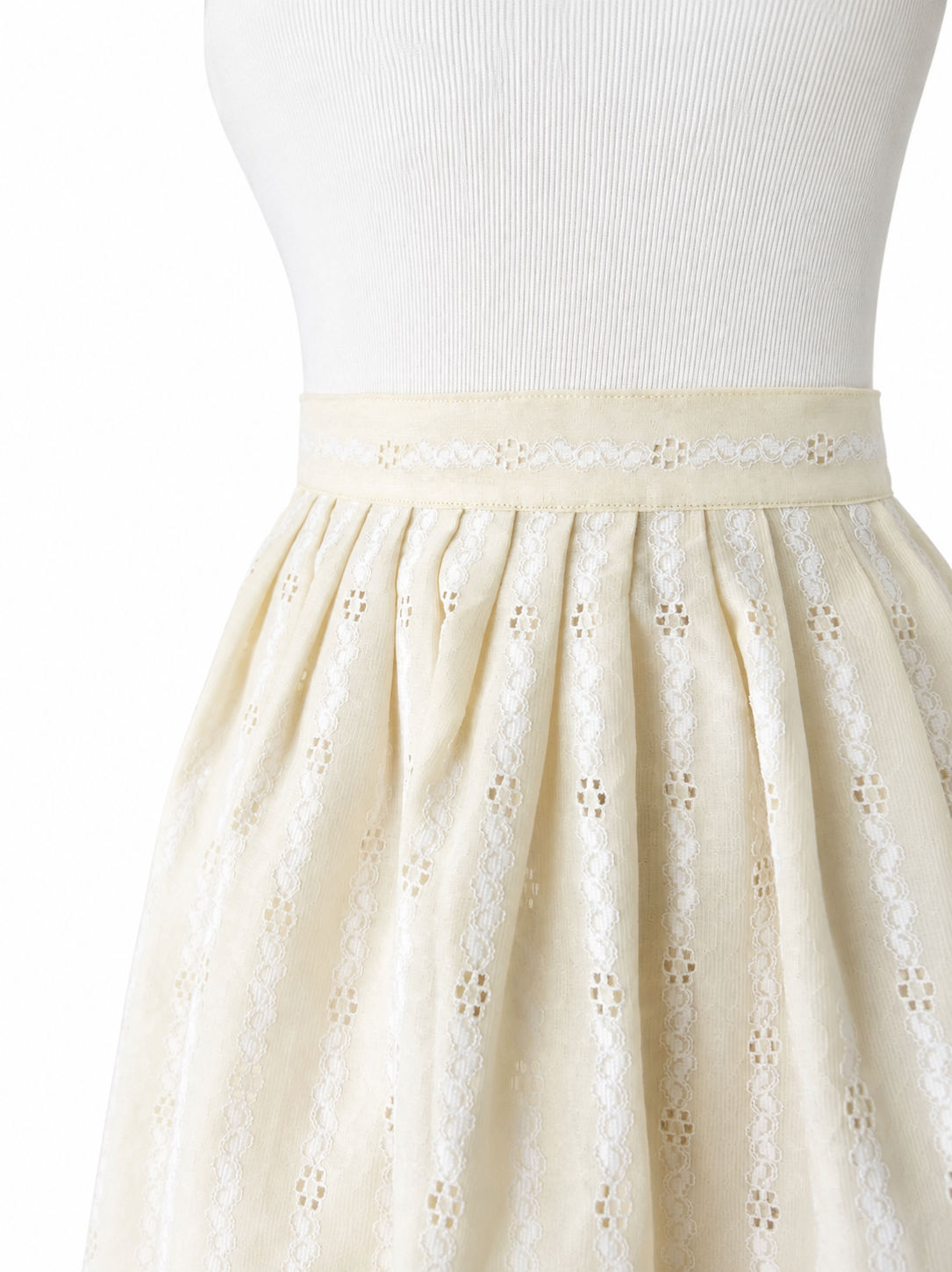 Jupe midi vintage brodé écru