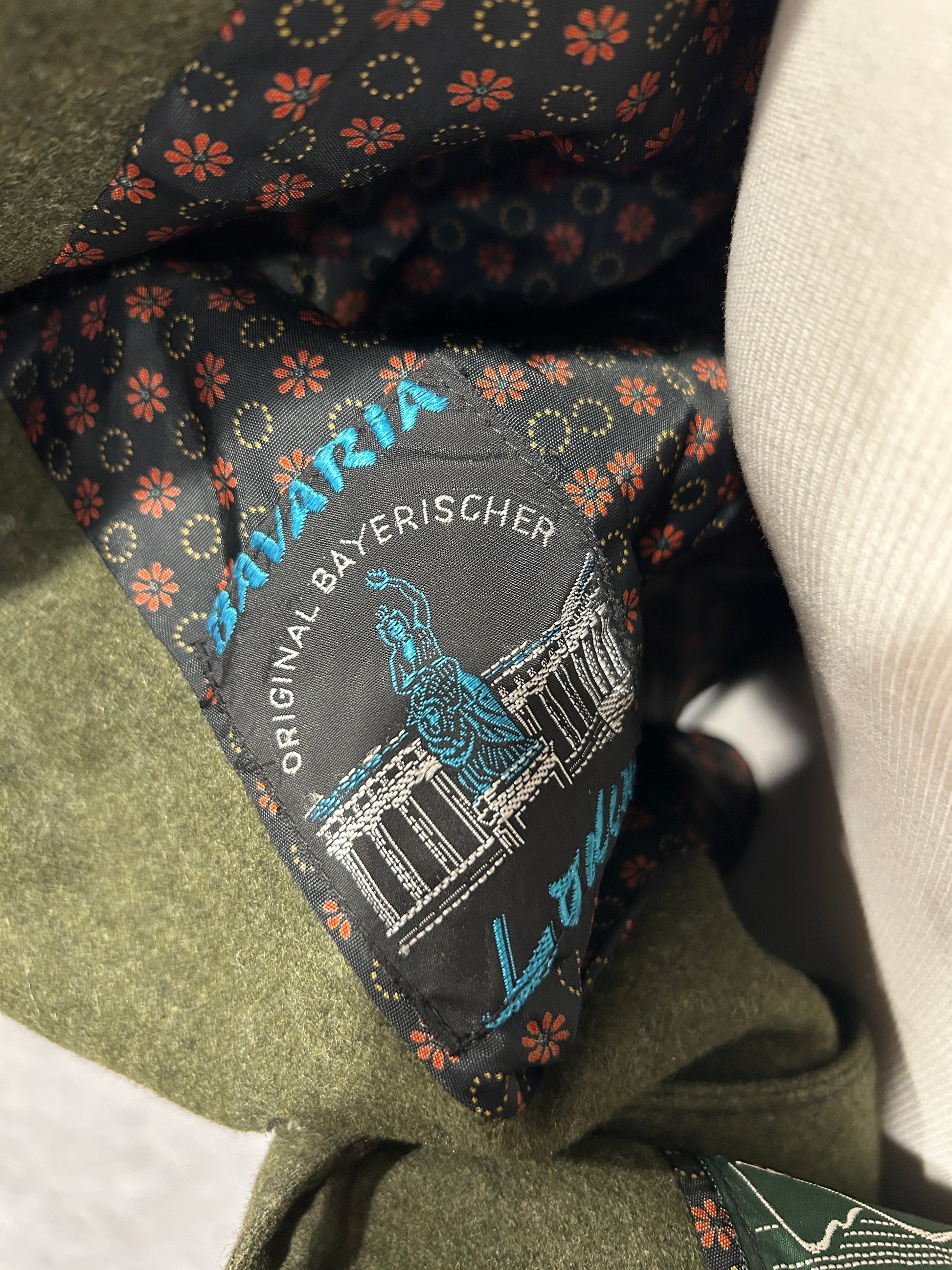 Veste bavaroise vintage laine verte la friperie vintage 25