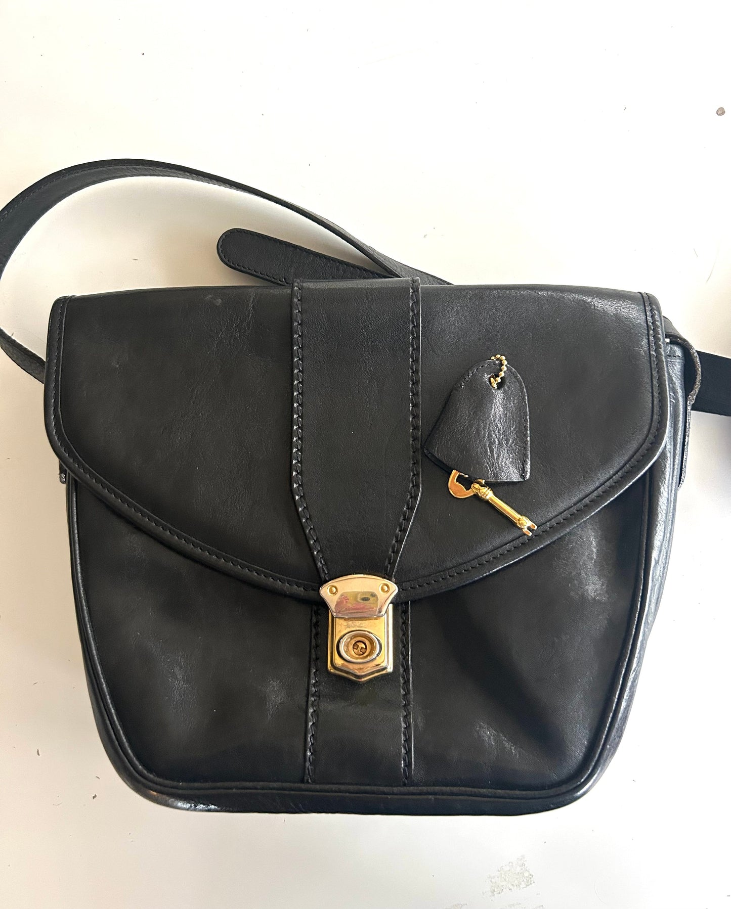 Sac vintage Audouin Paris – cuir noir – Made in France la friperie vintage 25