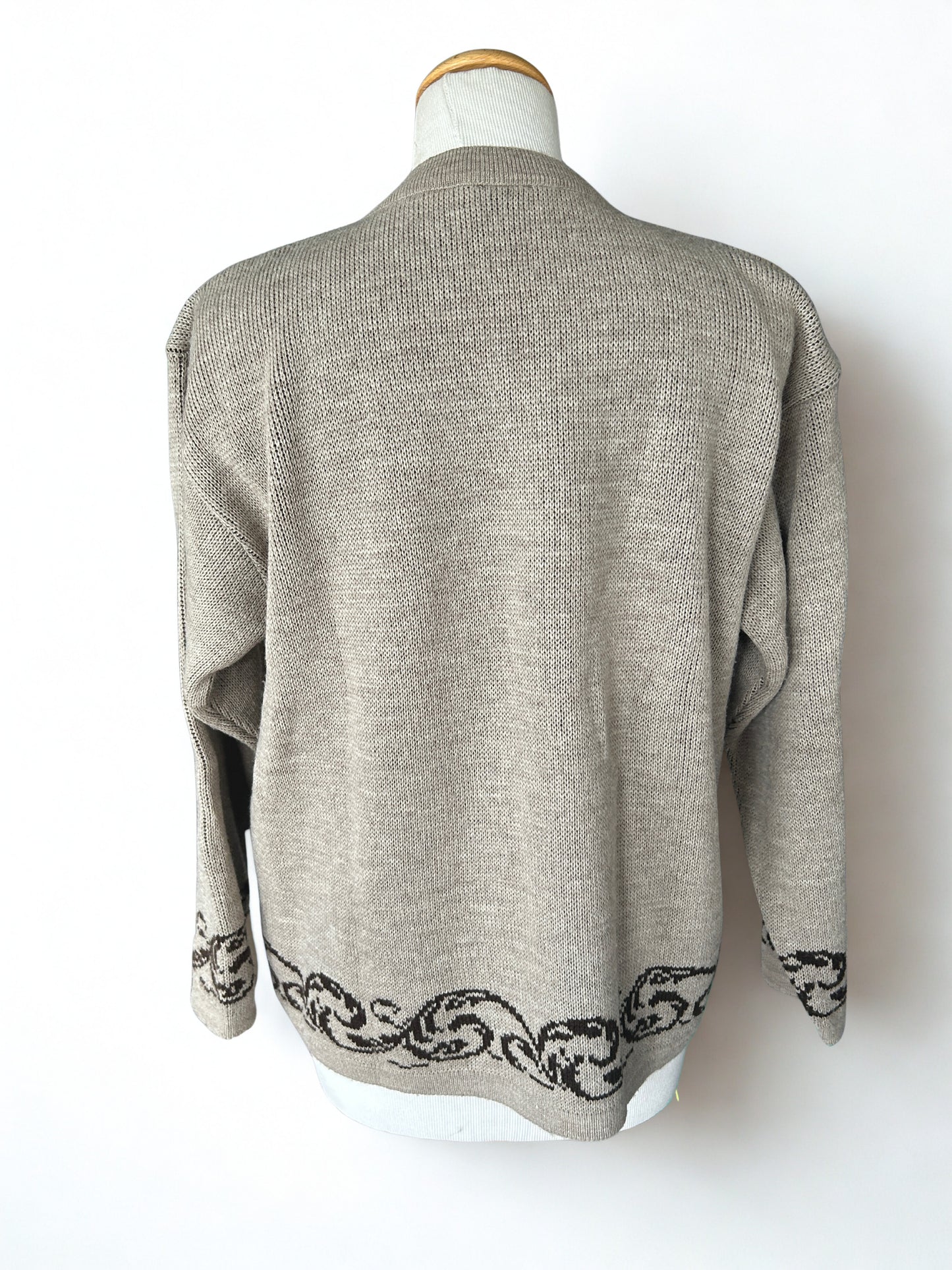 Pull vintage beige à motifs marron