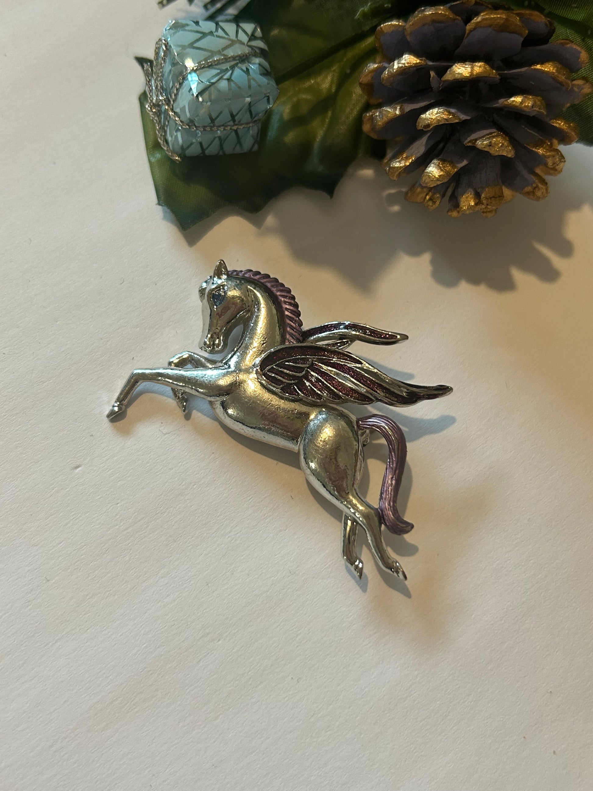 Broche Pégase vintage ailé – Années 80 la friperie vintage 25