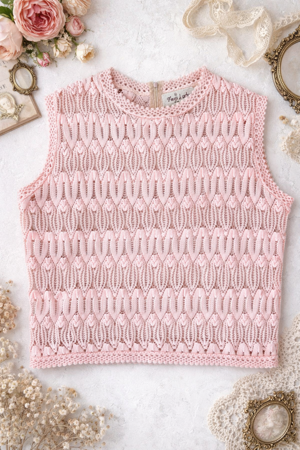 Top vintage en mailles ajourées rose