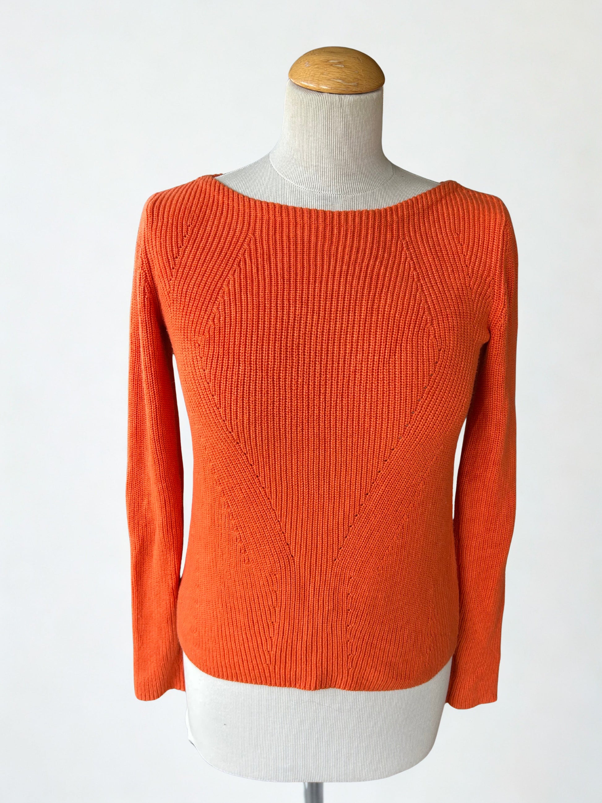 Pull over Hugo Boss orange la friperie vintage 25