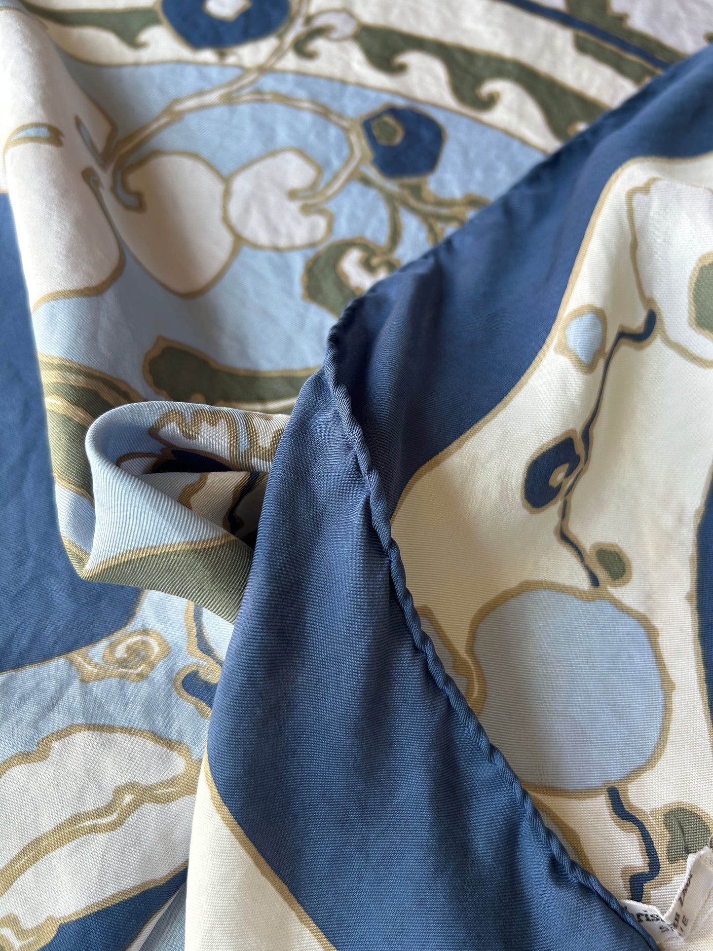 Foulard soie Christian Dior motif floral