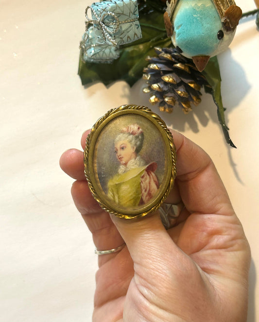 Broche vintage portait dame peint la friperie vintage 25