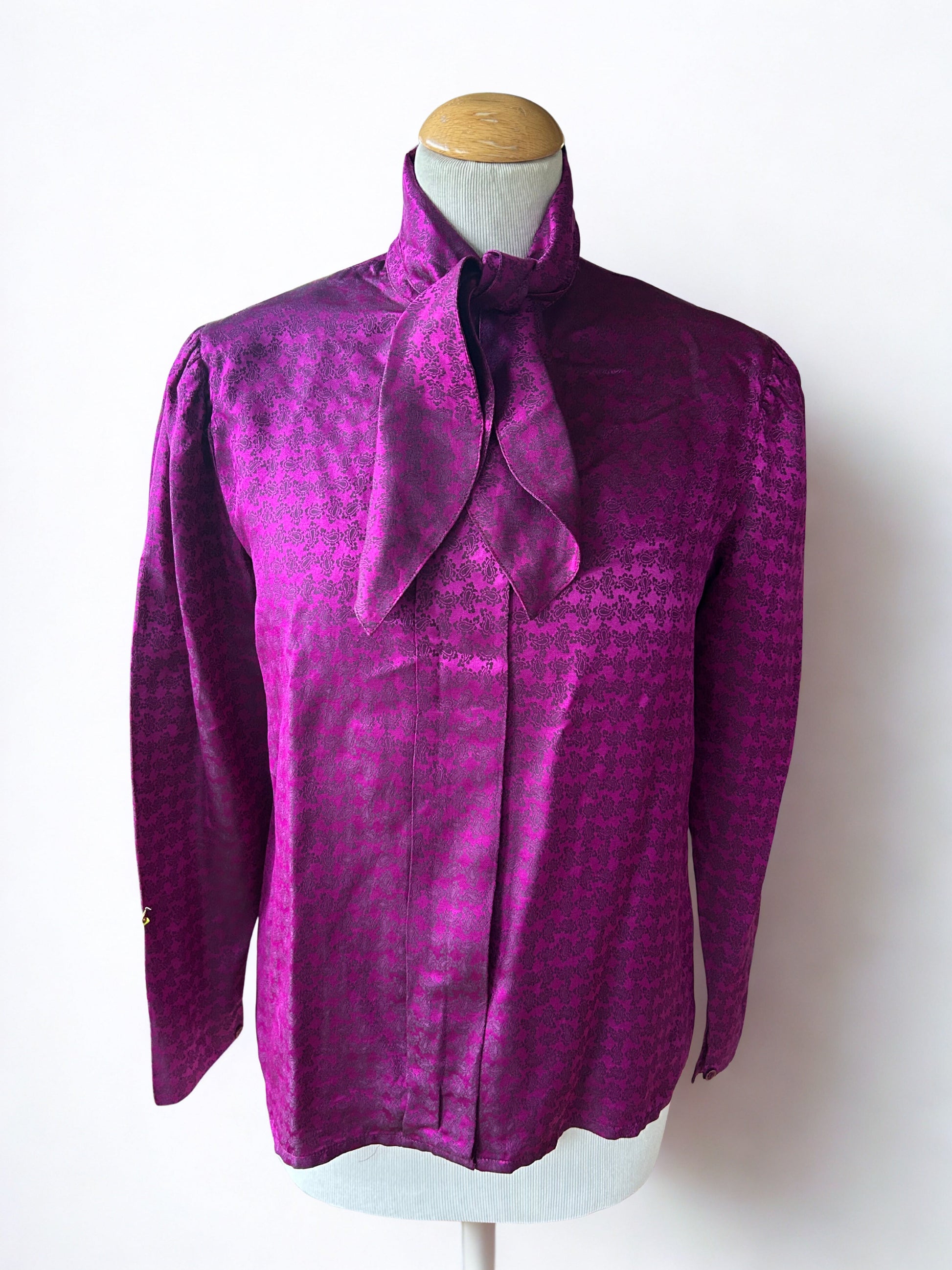 Blouse vintage Guy Laroche fushia jacquard la friperie vintage 25