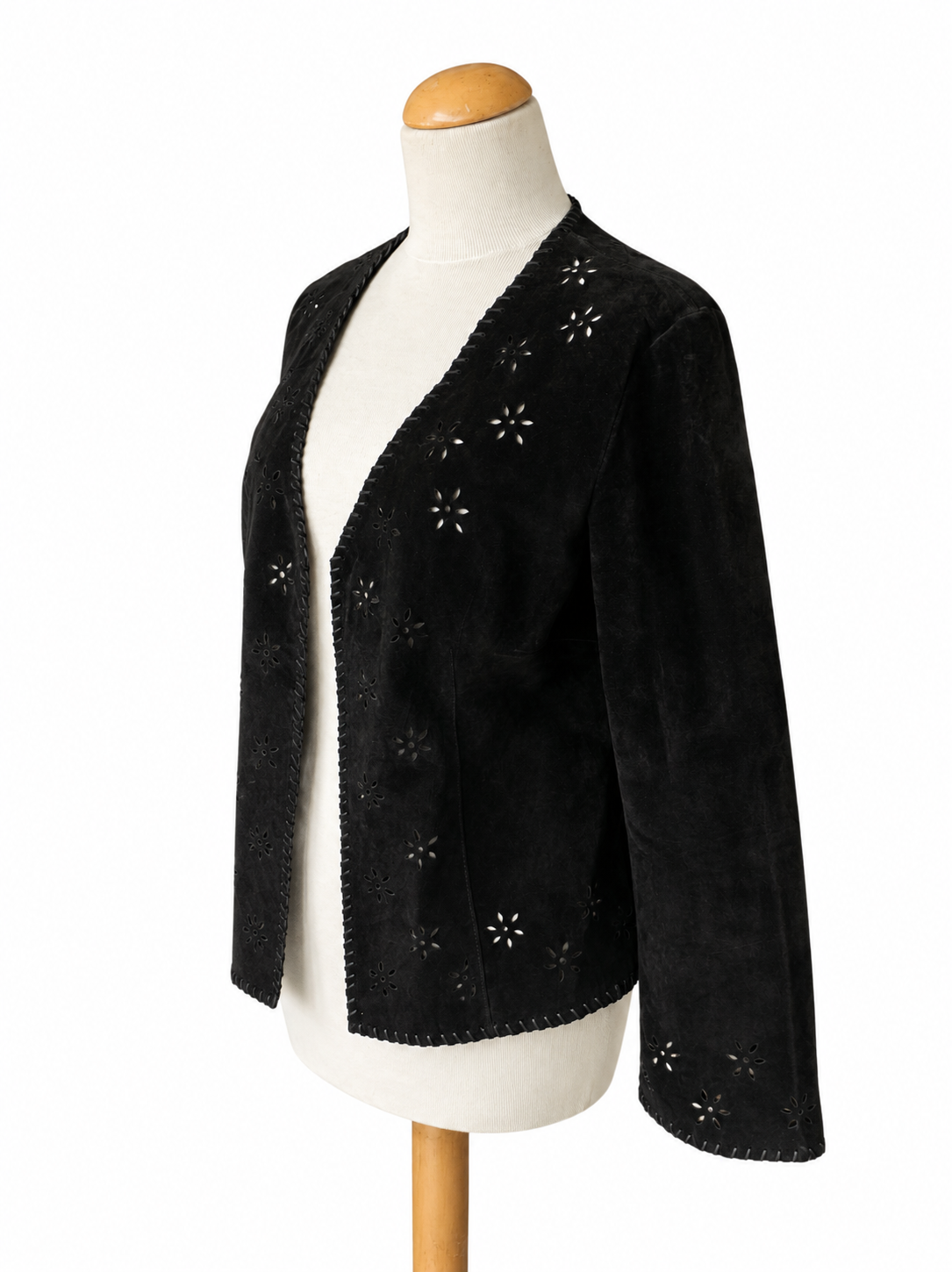 Veste en cuir motifs fleurs ajourés