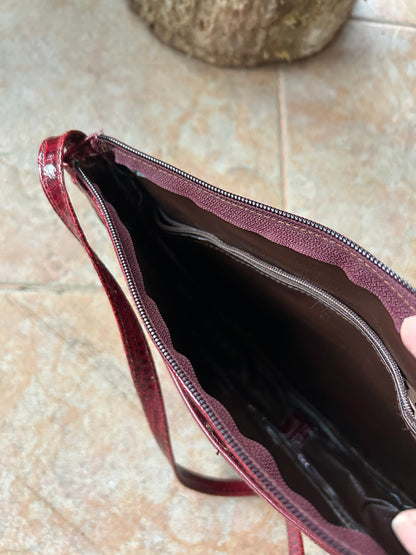 Sac bandoulière vintage effet croco bordeaux la friperie vintage 25