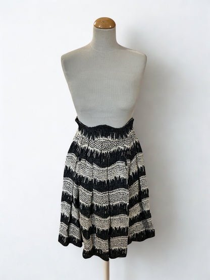 Jupe vintage noire écrue à motifs