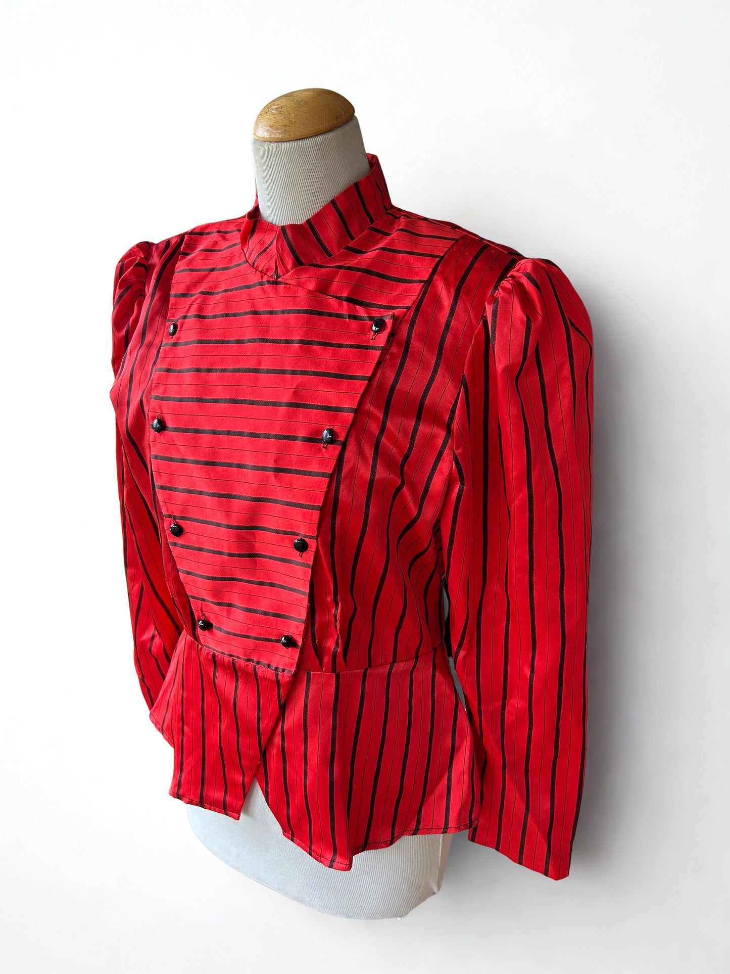Chemisier vintage rouge rayé plastron