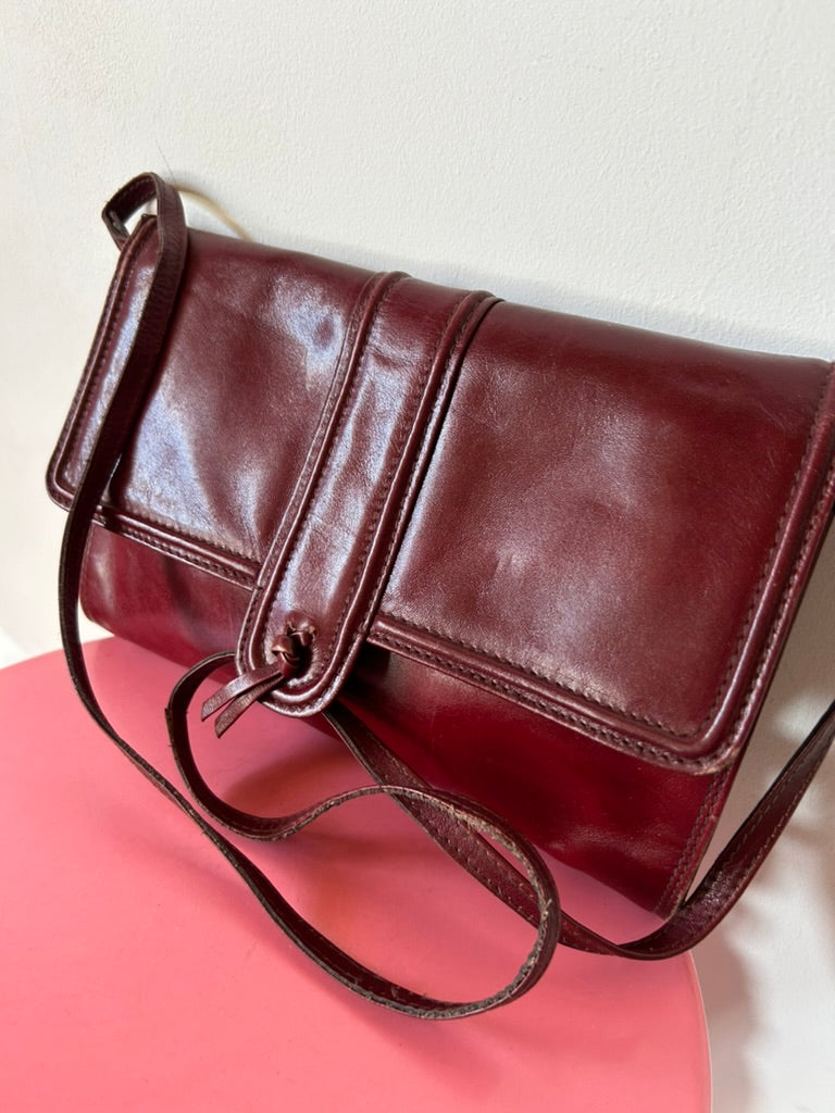 Sac pochette vintage cuir rouge foncé la friperie vintage 25