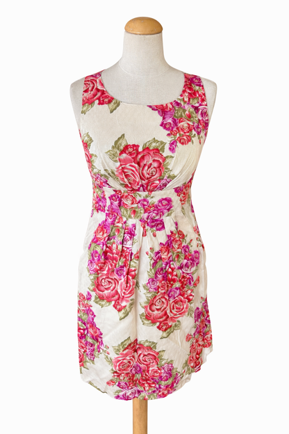 Robe vintage en soie fleurs rose et paillettes