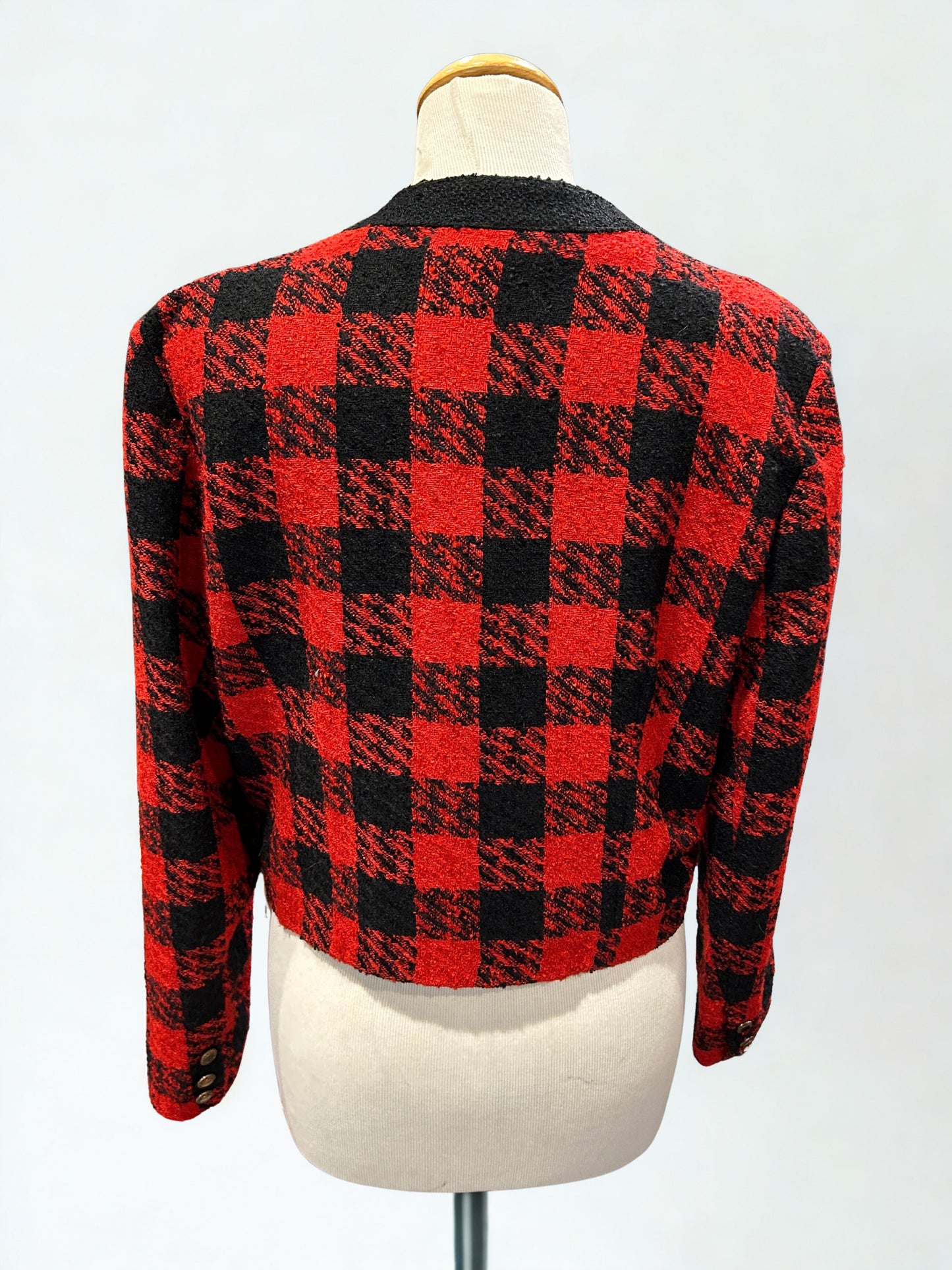 Veste courte à carreaux rouge noir vintage la friperie vintage 25