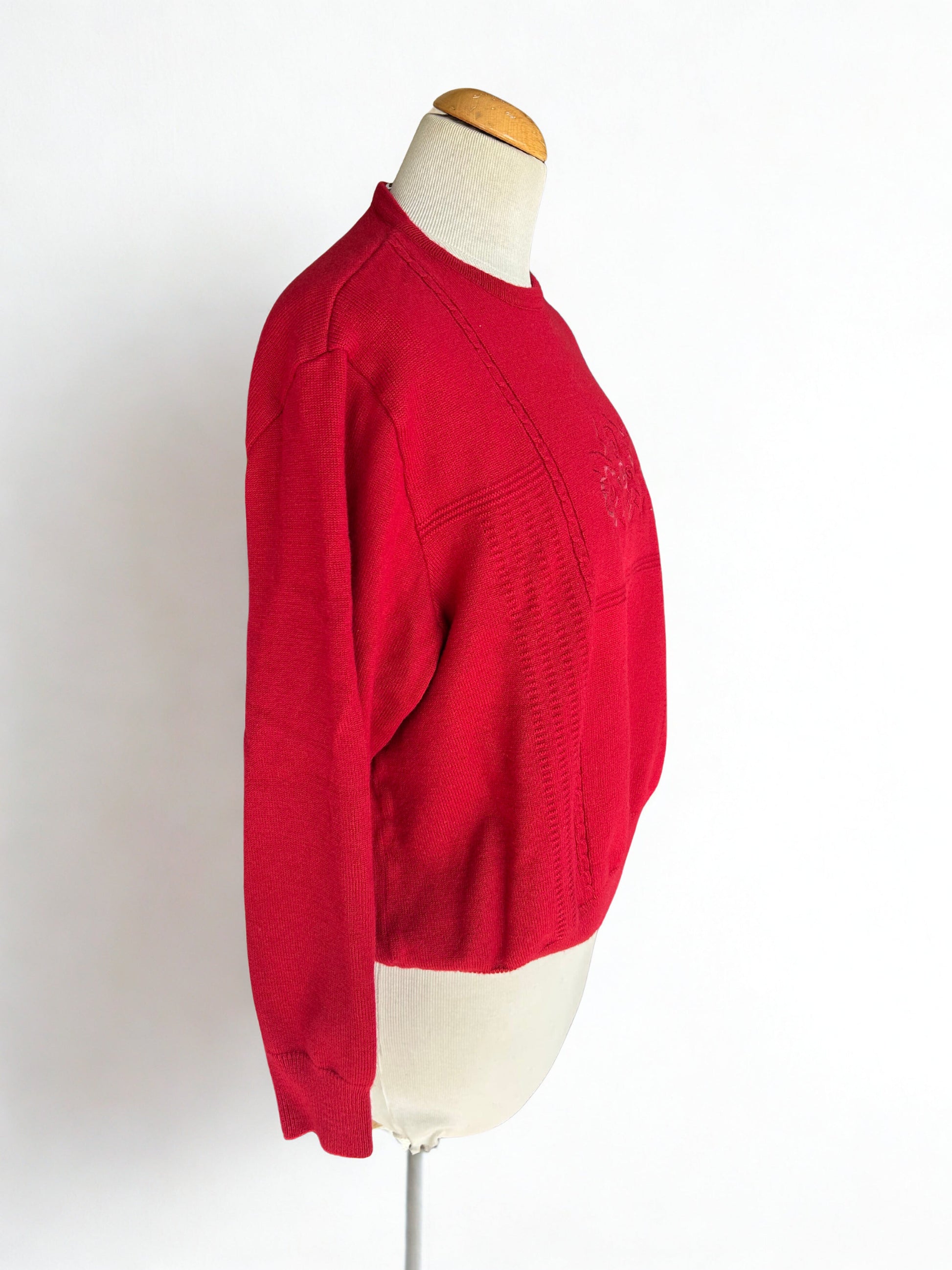 Pull vintage rouge laine brodé la friperie vintage 25