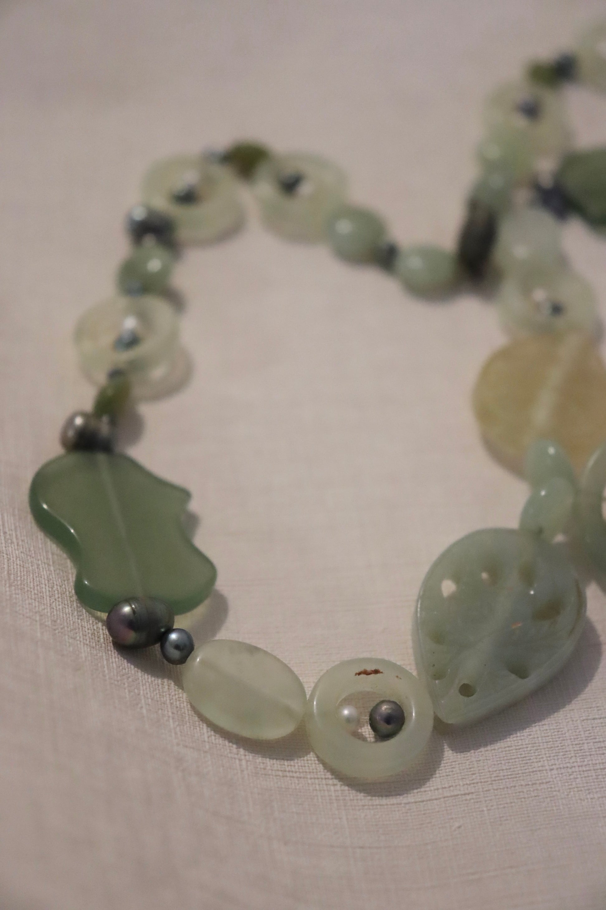 Collier ancien asiatique en perle et jade la friperie vintage 25