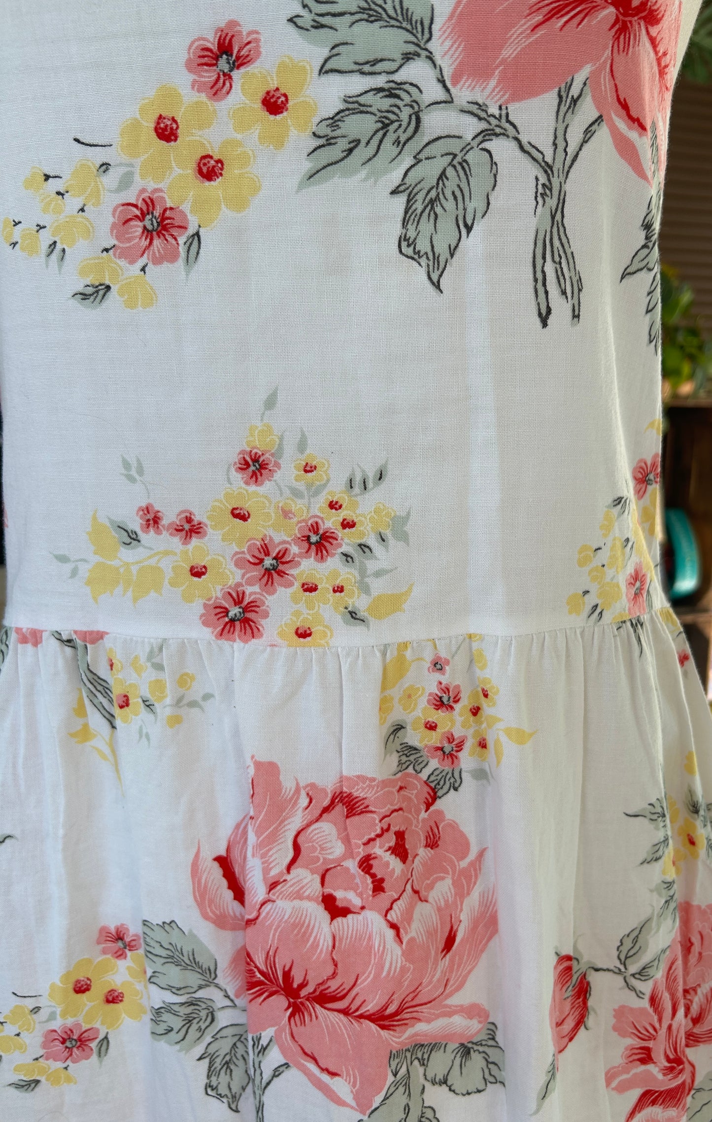 Robe fleurie coton rose et blanche.