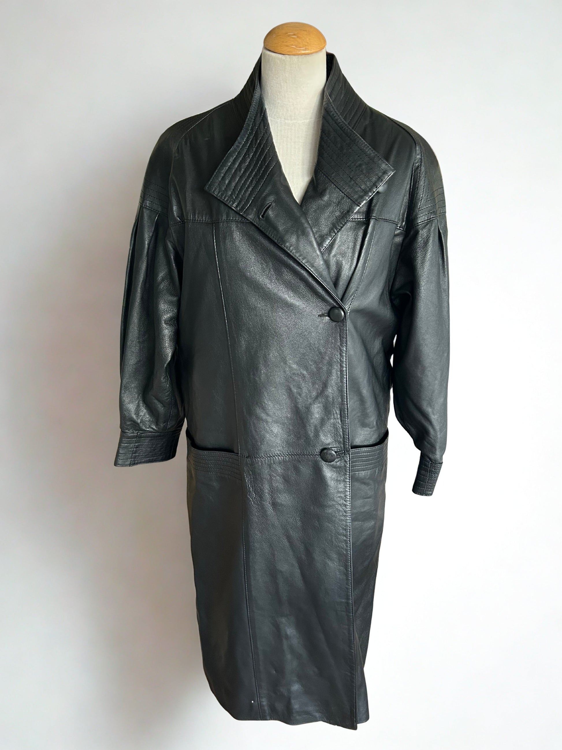 Manteau long en cuir vintage doublure amovible la friperie vintage 25