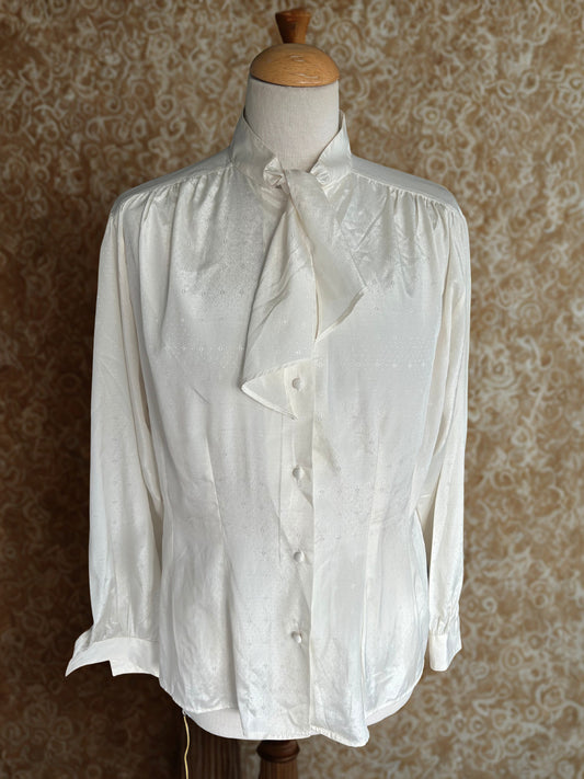 Chemisier lavallière blanc satiné la friperie vintage 25