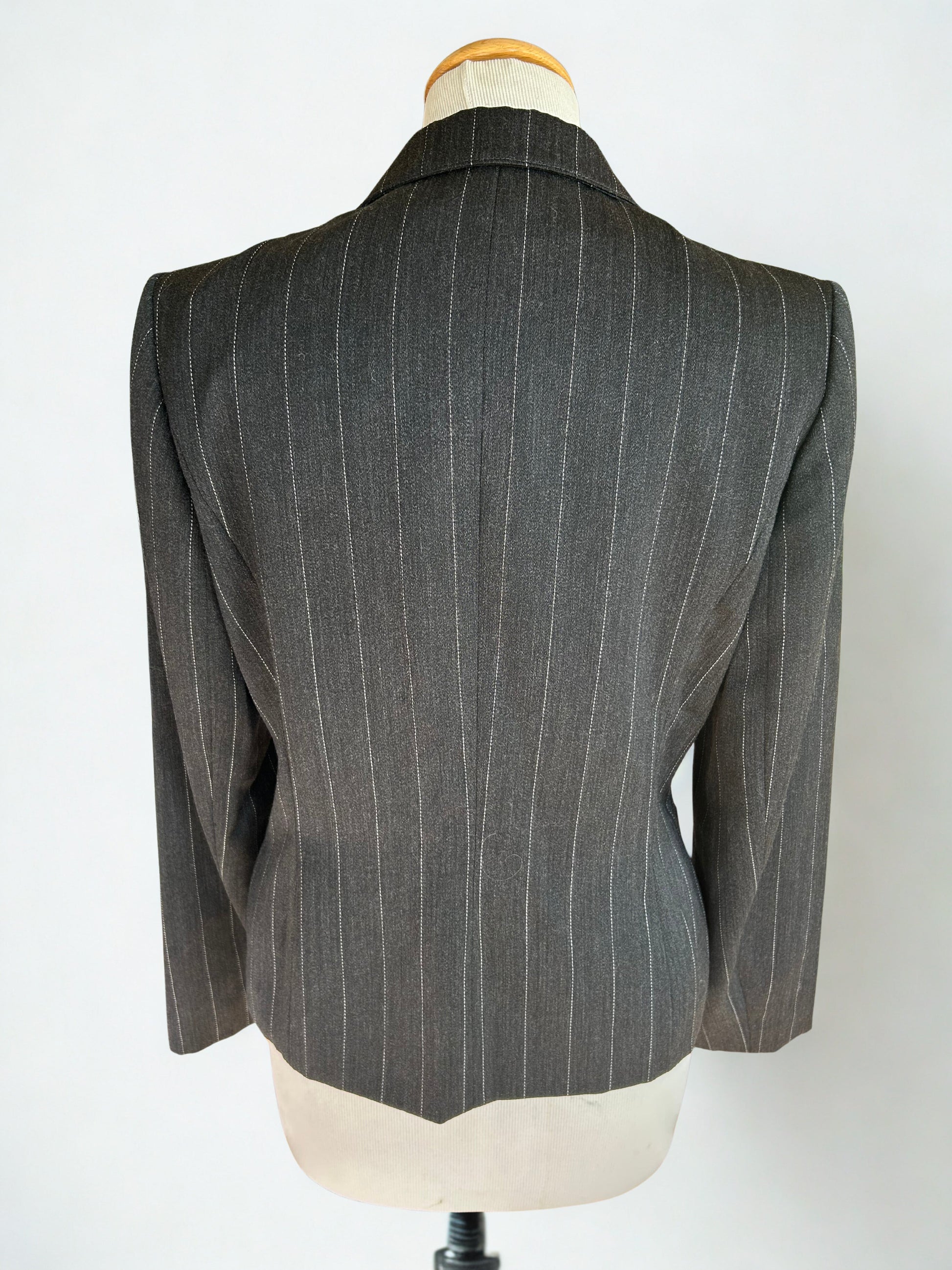 Veste blazer vintage gris à rayures la friperie vintage 25