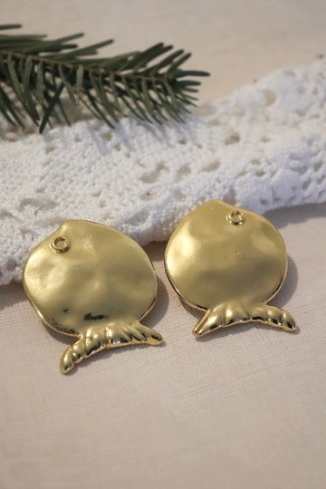 Boucles d'oreille vintage clips poisson doré Edouard Rambaud la friperie vintage 25