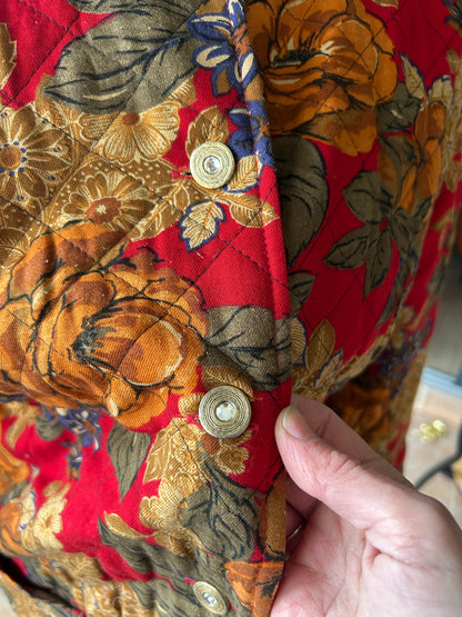 Veste matelassée rouge à fleurs