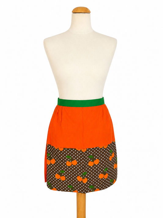 Tablier vintage motifs cerise marron et orange