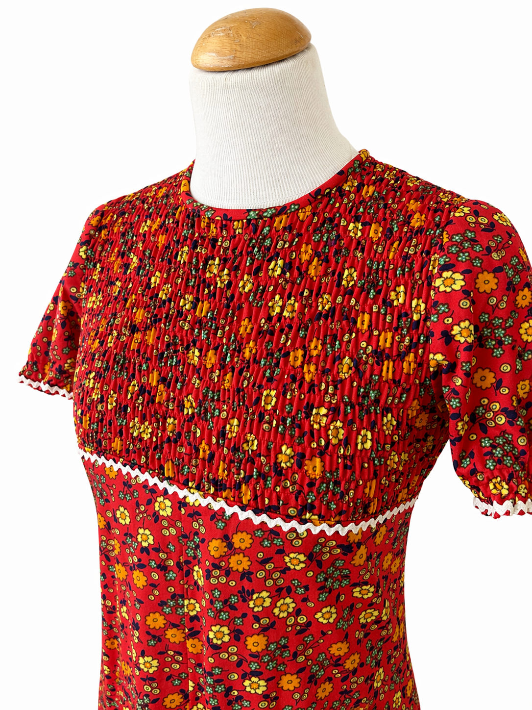 Robe vintage 70’s motifs fleuris rouge