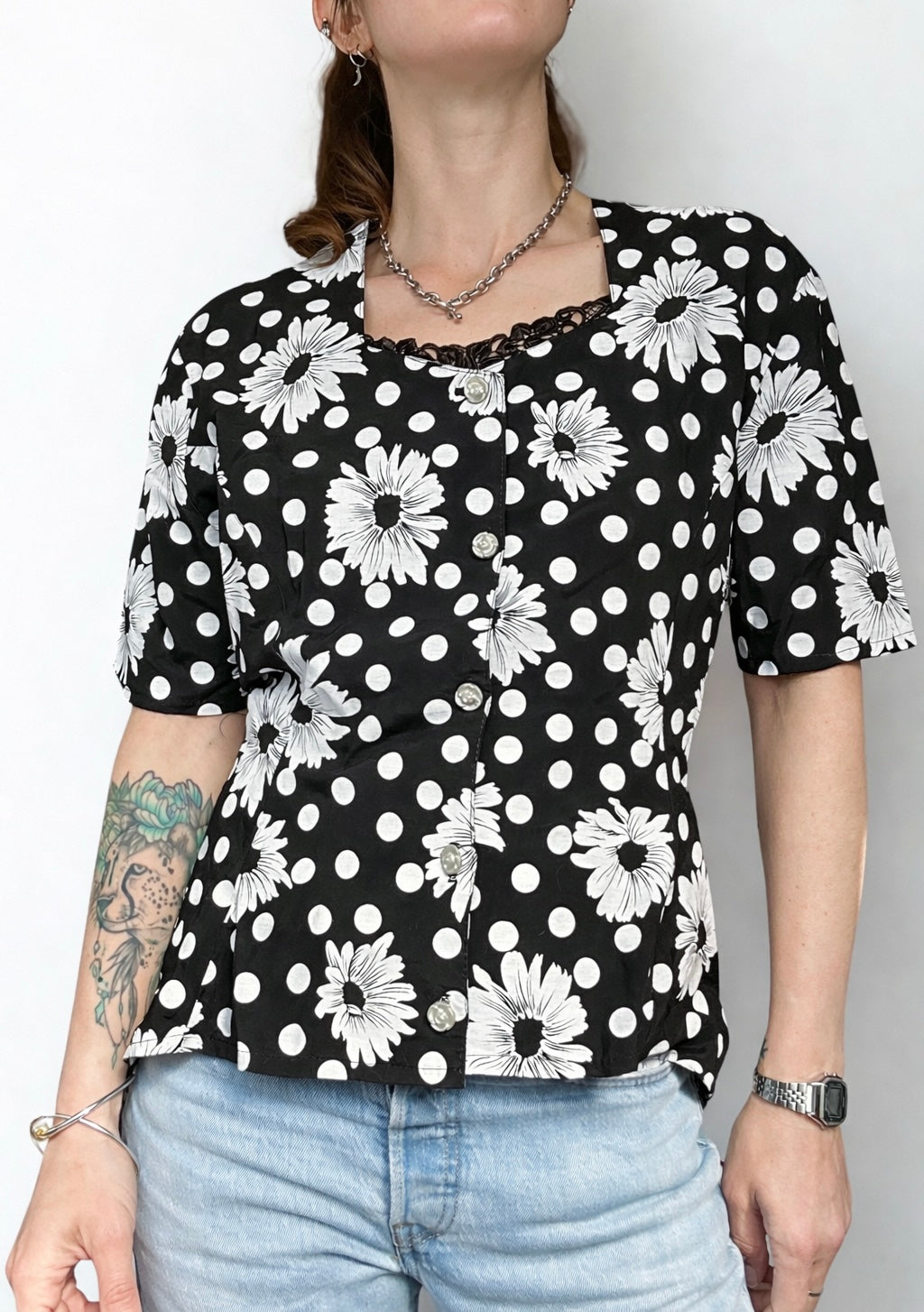 Blouse vintage pour symétrique noire à pois blanc