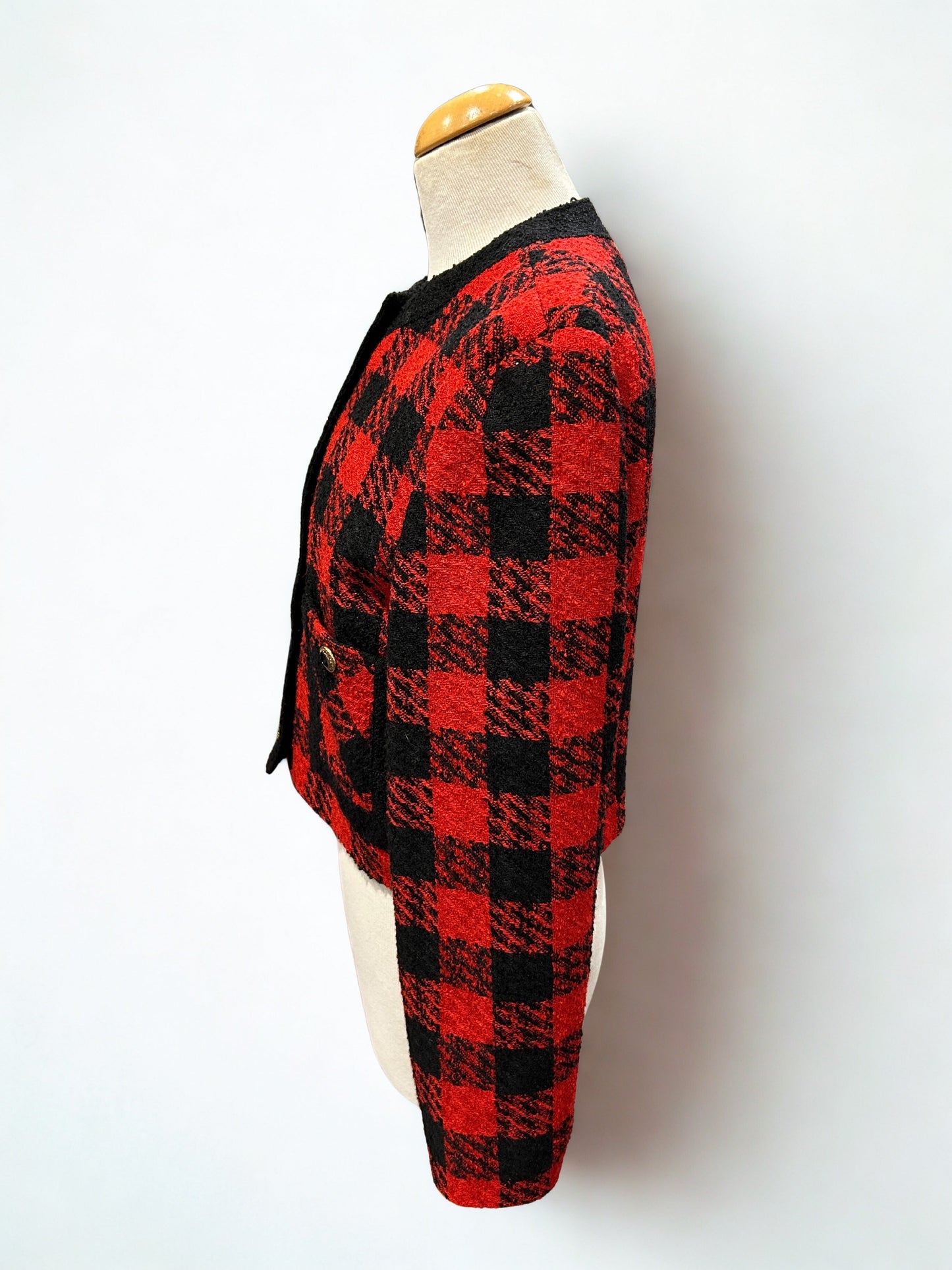 Veste courte à carreaux rouge noir vintage la friperie vintage 25