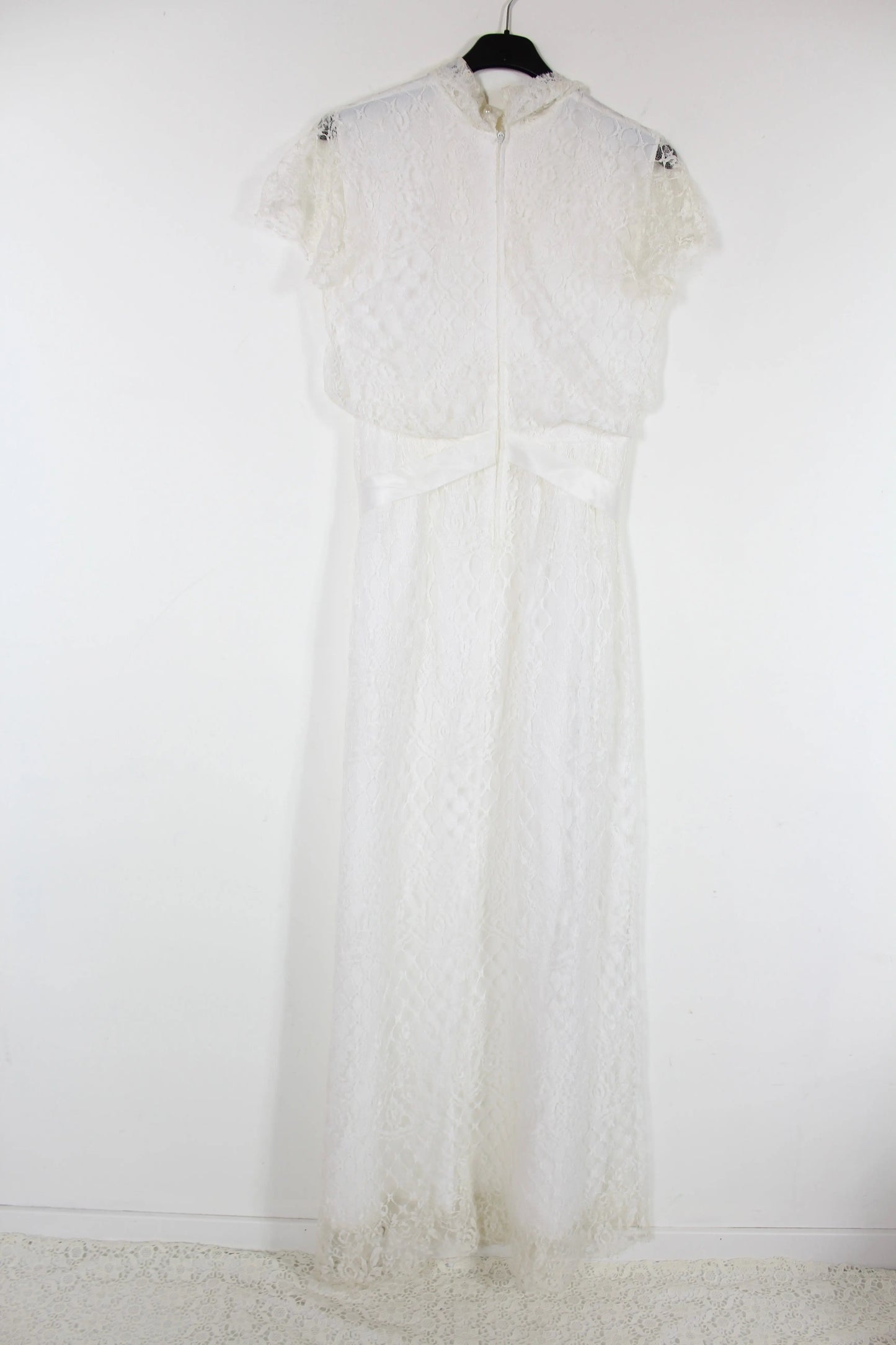 Robe de mariée vintage dentelle blanche - la friperie vintage 25