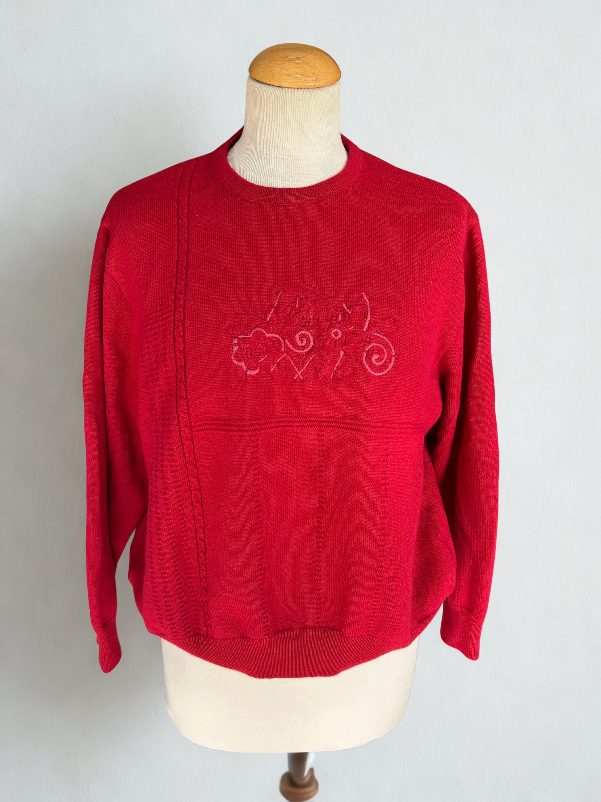 Pull vintage rouge laine brodé la friperie vintage 25